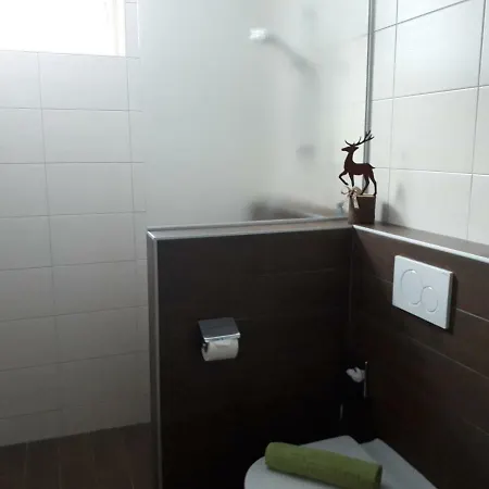 & Taxach Lejlighed *