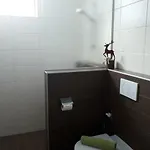 & Taxach Apartment *