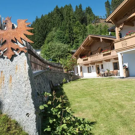 Landhaus&apartment Taxach