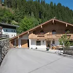 & Taxach Daire Ried im Zillertal